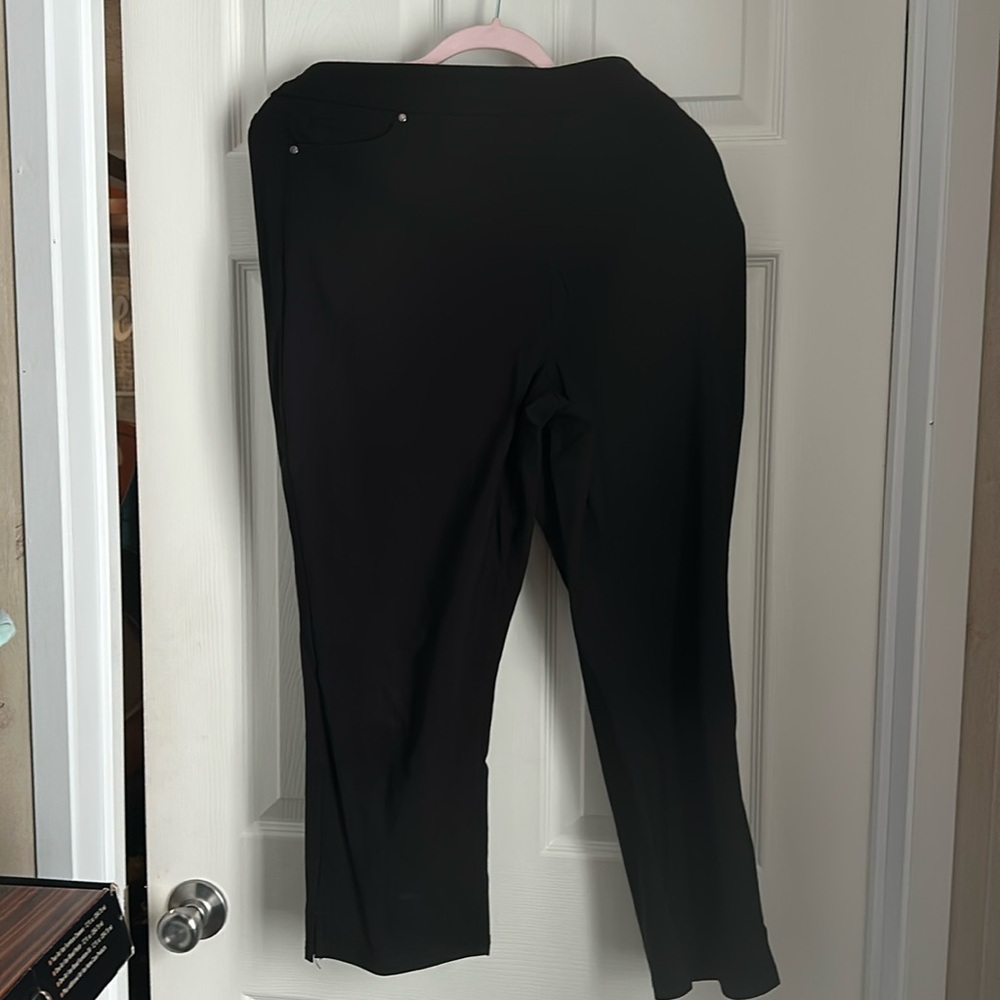 Black capri dress pants size XL